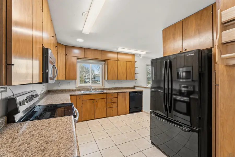 406 N Crawford, Vermillion, SD 57069 - #3