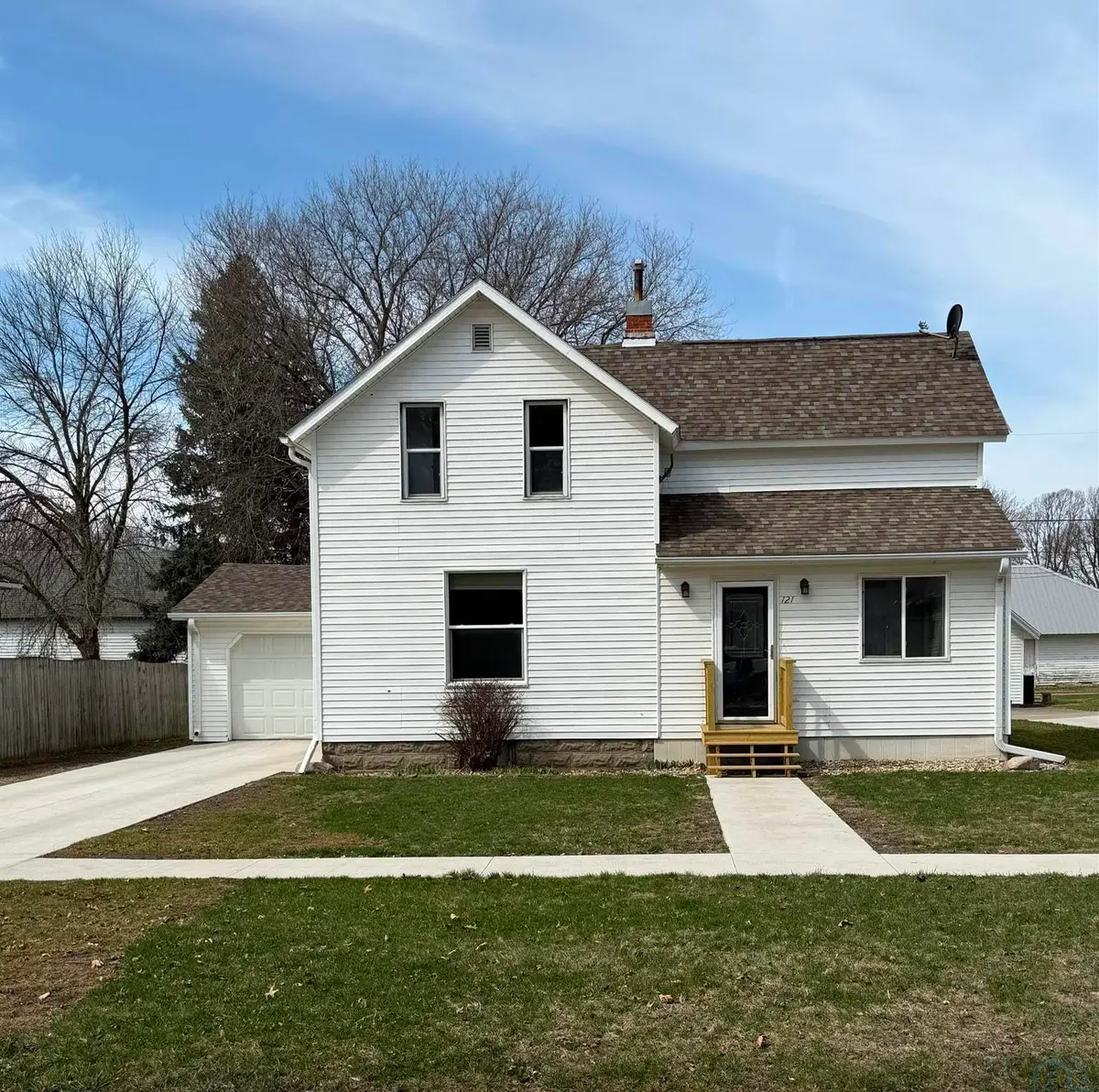 121 S Hamburg St., Holstein, IA 51025 - #1