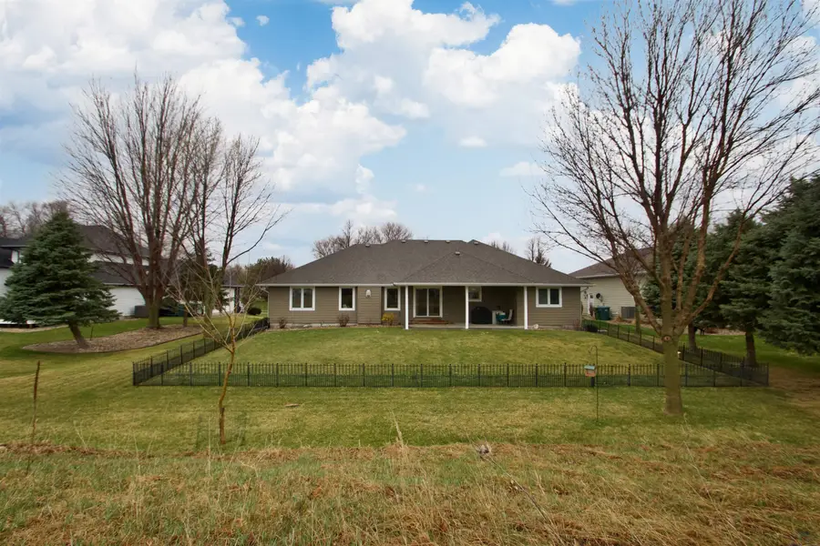 479 E Sawgrass Trail, Dakota Dunes, SD 57049 - #2