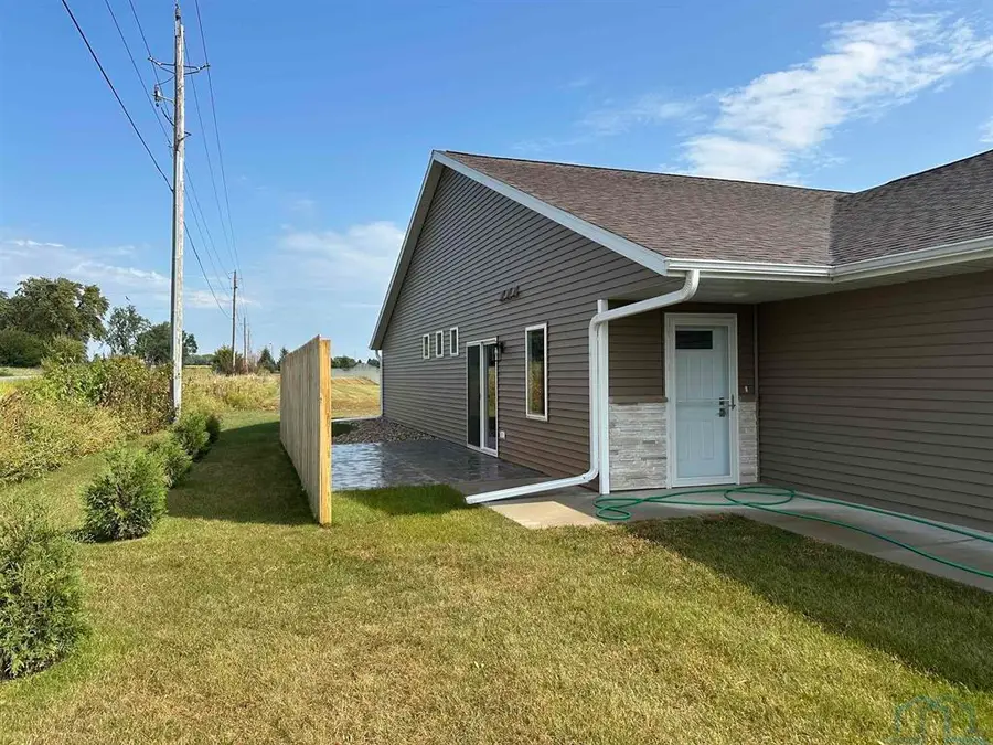 1821 W 6th St #8, Storm Lake, IA 50588 - #2