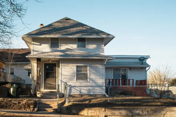 811 12th St, Sioux City, IA 51105