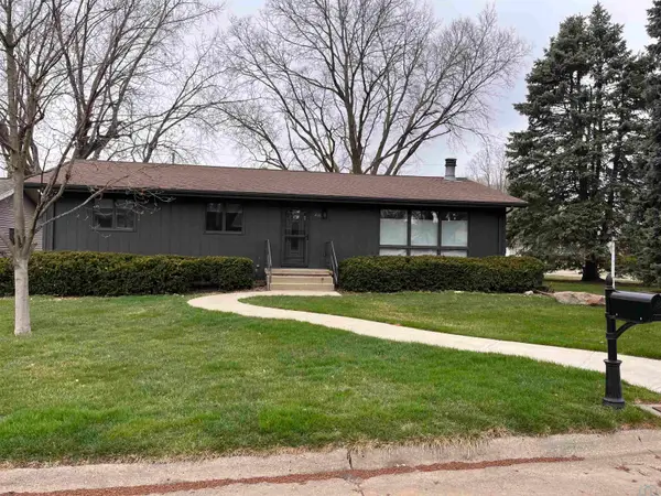 2601 Willow St, Sioux City, IA 51106