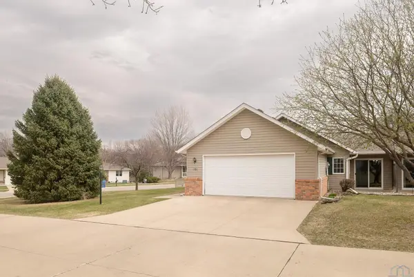 1335 4th Ave Se #101, LeMars, IA 51031