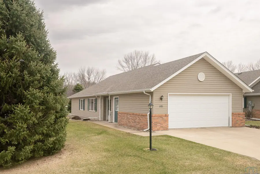 1335 4th Ave Se #101, America, IA 51031 - #3