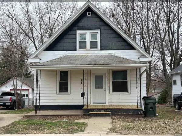 1213 S HELEN ST, Sioux City, IA 51106