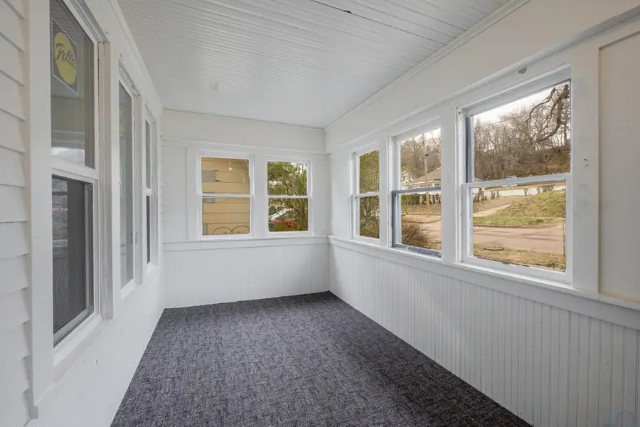 1712 w. 1st, Sioux City, IA 51103 - #2