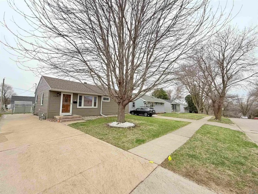 2916 S Cornelia St., Sioux City, IA 51106 - #3