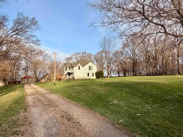 30593 K42, Hinton, IA 51024