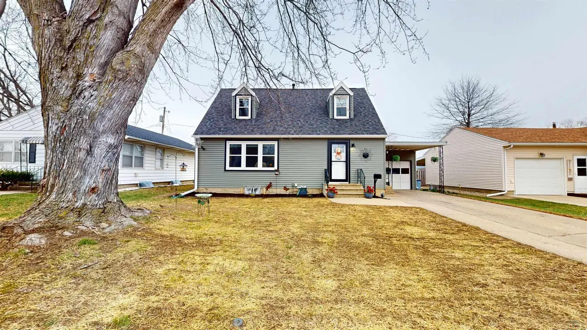 14 SIOUX VALLEY DR, Cherokee, IA 51012 - #1