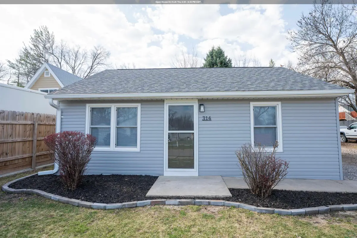 314 E 15th St, South Sioux City, NE 68776 - #1