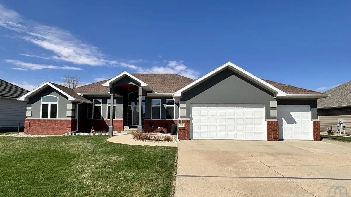 613 Winfield Circle, Sergeant Bluff, IA 51054 - #1