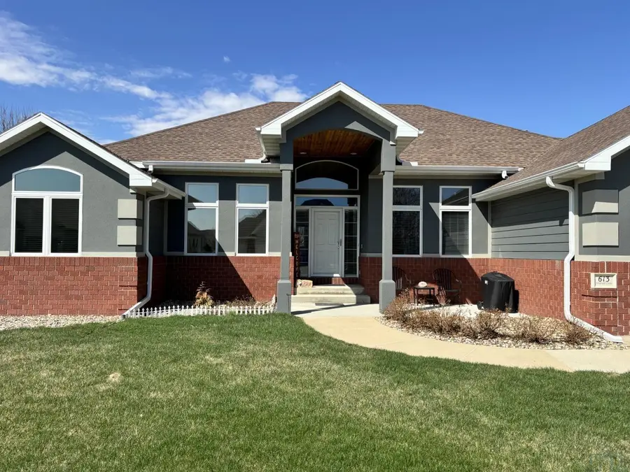 613 Winfield Circle, Sergeant Bluff, IA 51054 - #2