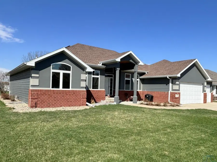 613 Winfield Circle, Sergeant Bluff, IA 51054 - #3