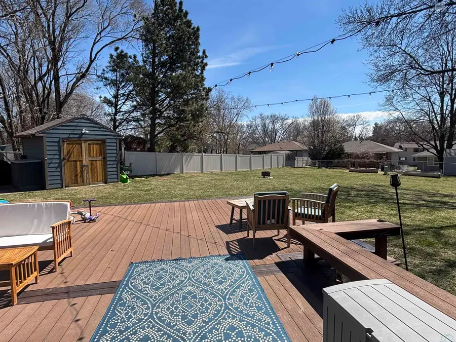 4618 Cherrywood Ln, Sioux City, IA 51106 - #3