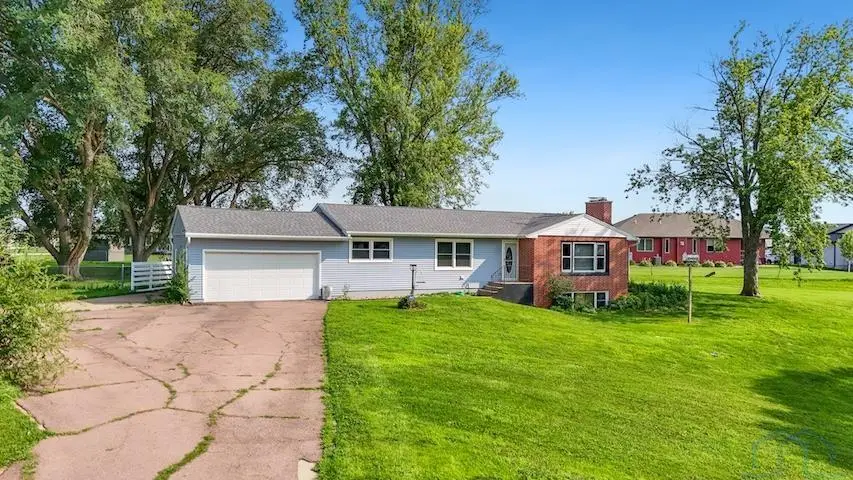 1708 W Cherry, Vermillion, SD 57069 - #1