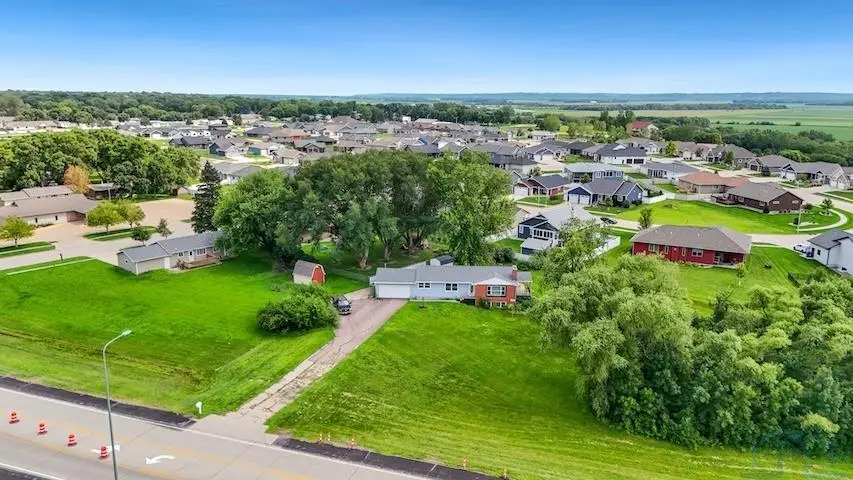 1708 W Cherry, Vermillion, SD 57069 - #3