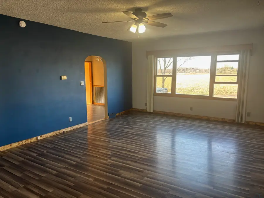 617 BIRCH ST, Correctionville, IA 51016 - #2