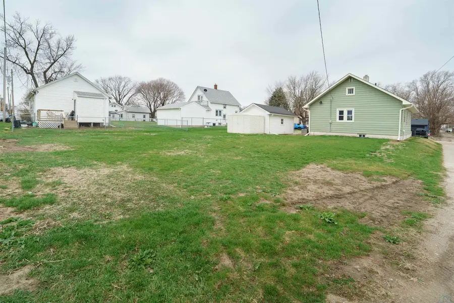 714 S ALICE ST, Sioux City, IA 51106 - #3