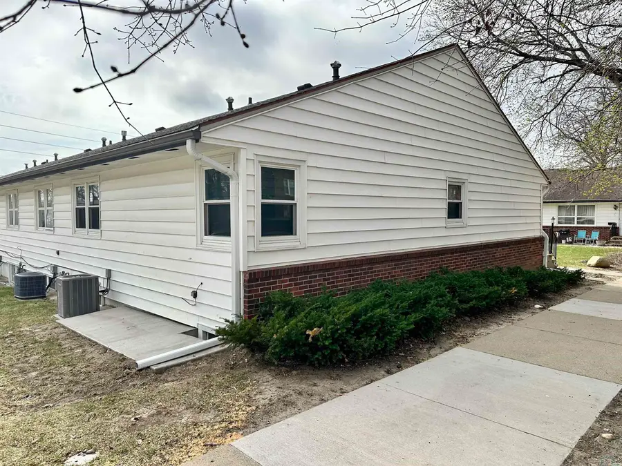 2118 Nebraska St #14, Sioux City, IA 51104 - #3