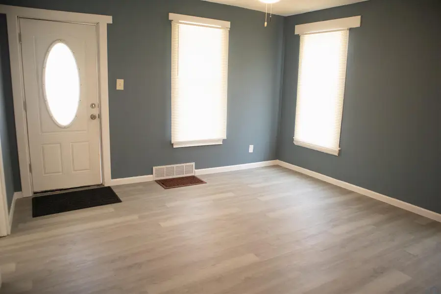 1706 W 3rd, Sioux City, IA 51103 - #2