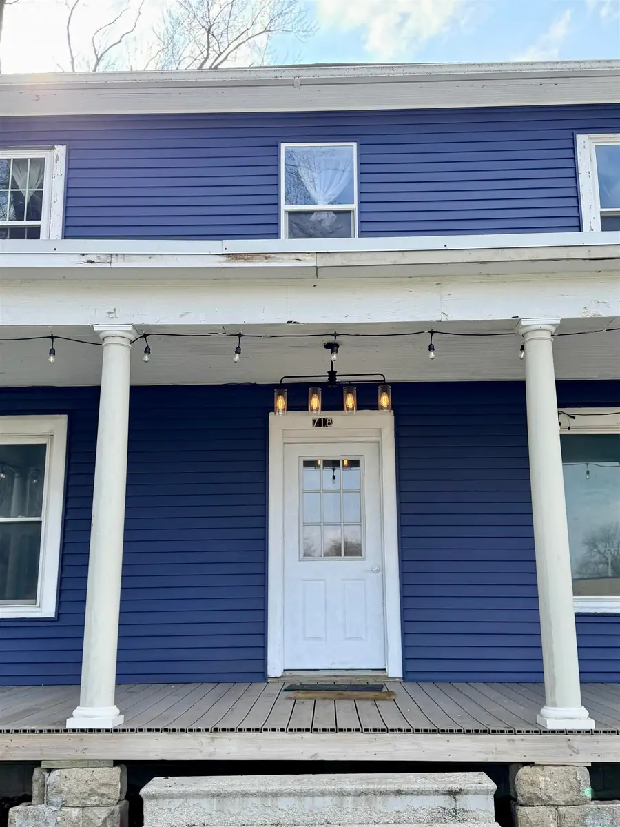 718 SENECA ST, Storm Lake, IA 50588 - #2