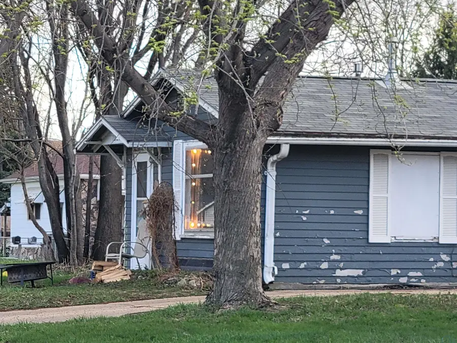 1021 B Street, South Sioux City, NE 68776 - #2