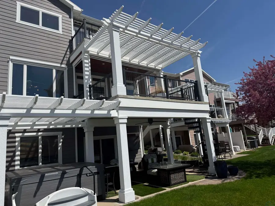 349 B Lakeshore Dr., McCook Lake, SD 57049 - #3