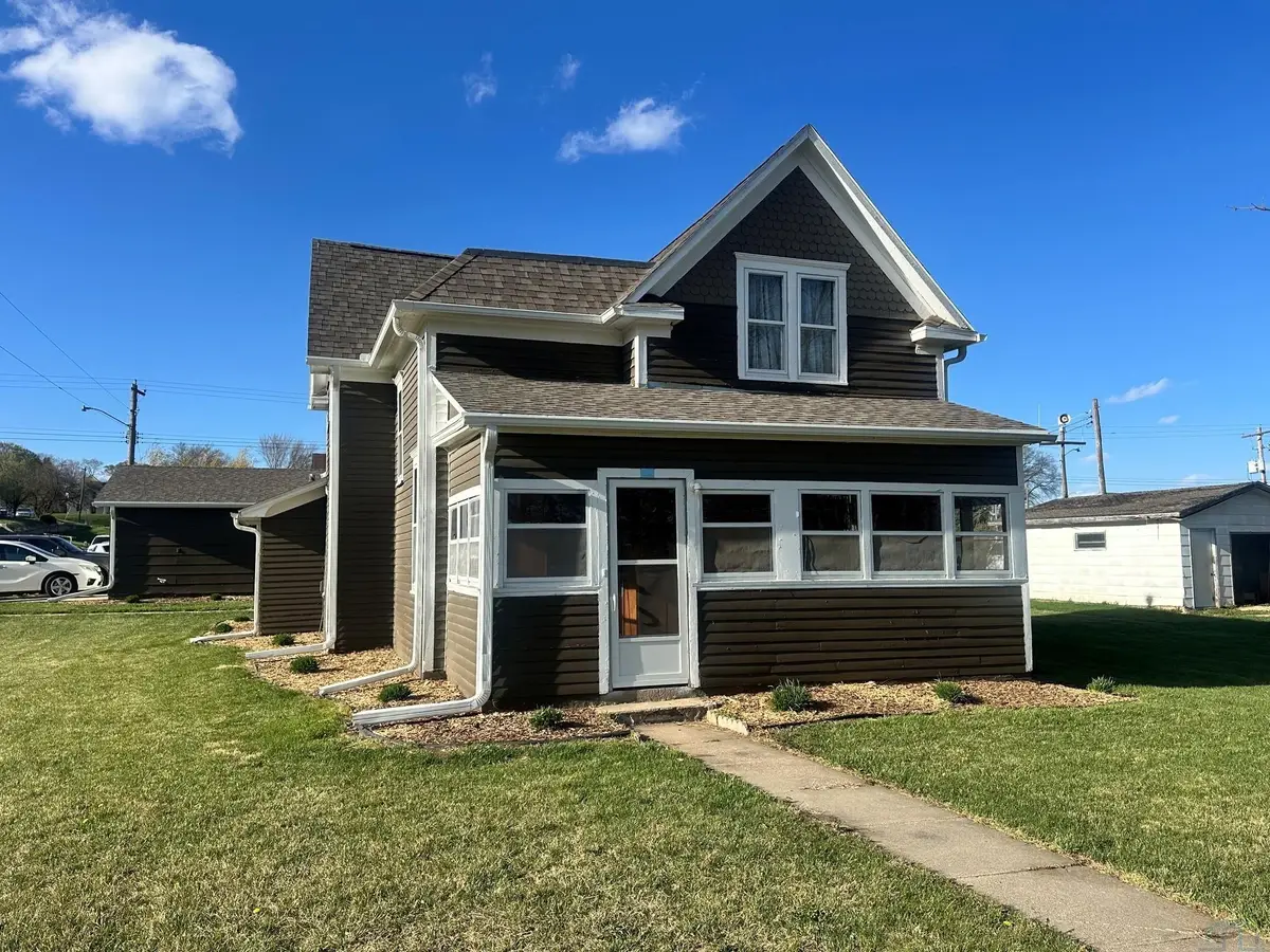 509 Broadway ST, Newcastle, NE 68757 - #1