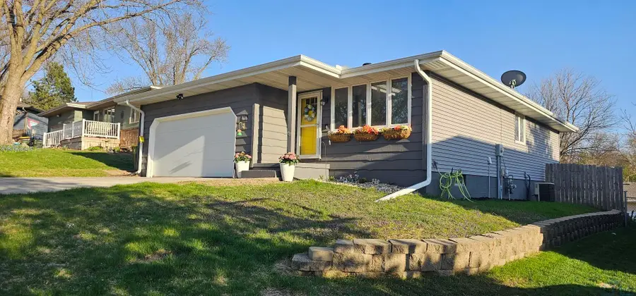 4606 CHERRYWOOD LN, Sioux City, IA 51106 - #2