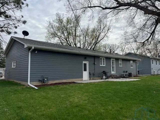 117 W Clark St., Vermillion, SD 57069 - #3