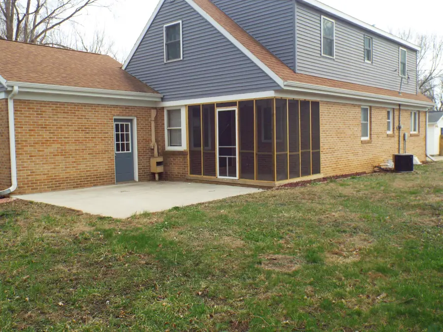 703 5th Avenue, Sibley, IA 51249 - #3