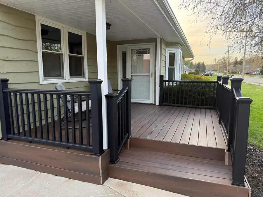 3305 Stone Park Boulevard, Sioux City, IA 51104 - #3