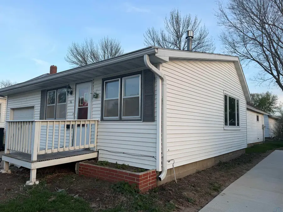 96 Sargent, Akron, IA 51001 - #2