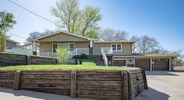 2641 S Helen, Sioux City, IA 51106