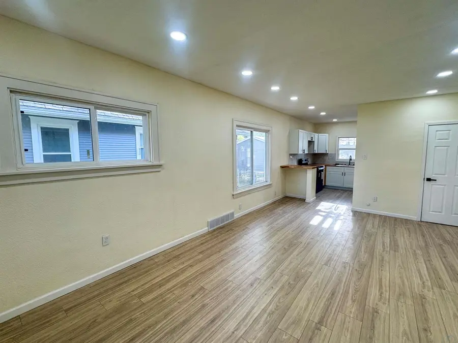 2621 Rebecca, Sioux City, IA 51103 - #2