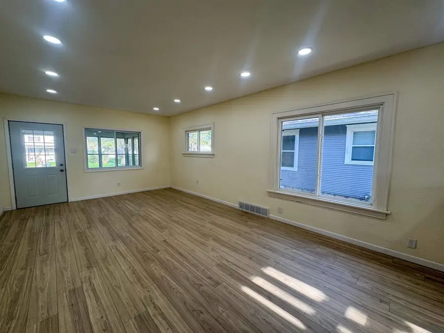 2621 Rebecca, Sioux City, IA 51103 - #3