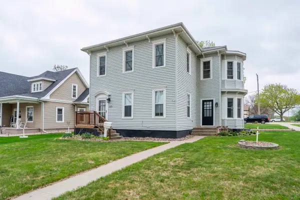 334 3rd Ave SE, LeMars, IA 51031