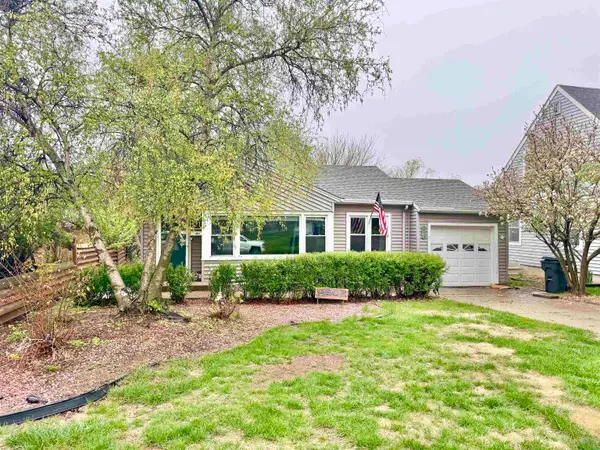 3729 JONES ST, Sioux City, IA 51104