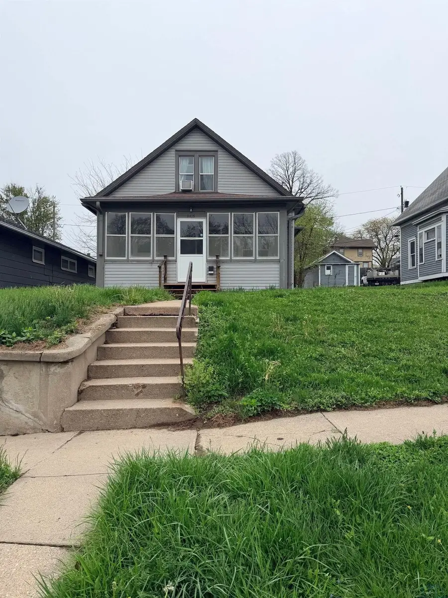 3415 4th Ave, Sioux City, IA 51106 - #2