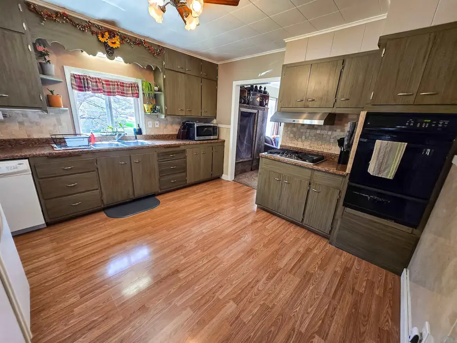 2220 S CYPRESS ST, Sioux City, IA 51106 - #2