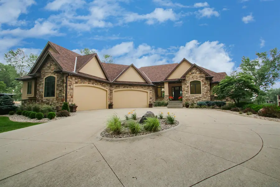 858 E Sawgrass Trail, Dakota Dunes, SD 57049 - #2