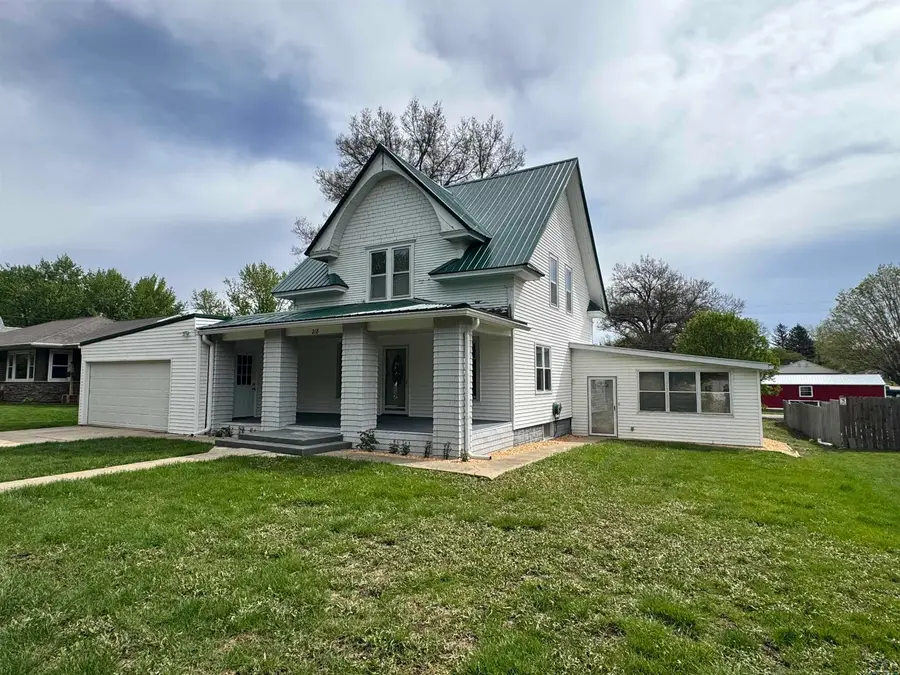 218 S 2nd St, Moville, IA 51039 - #3