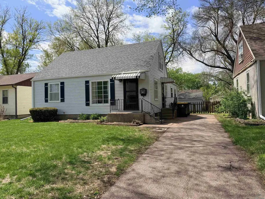 2641 S Cornelia St., Sioux City, IA 51106 - #2