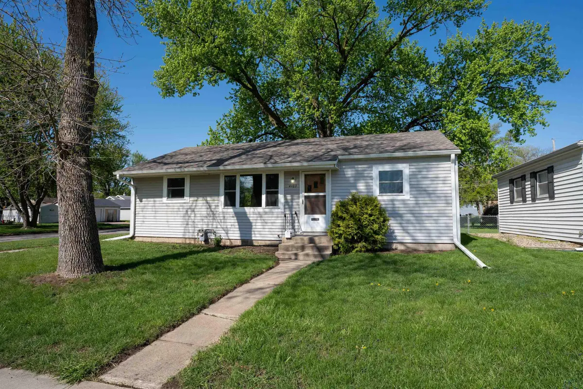 4103 Jefferson St, Sioux City, IA 51108 - #1