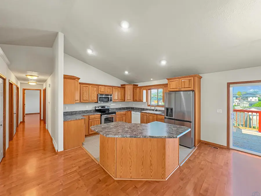 4037 Manchester St., Sioux City, IA 51103 - #3