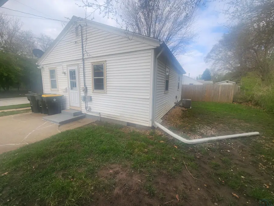 23 Perry Lane, Sioux City, IA 51104 - #3
