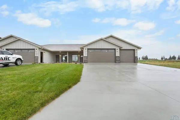 505 Mill Pond Rd, Rock Rapids, IA 51246