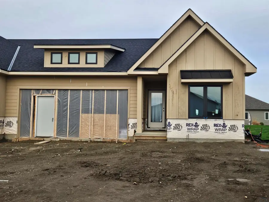 201 S Sodrac, North Sioux City, SD 57049 - #2