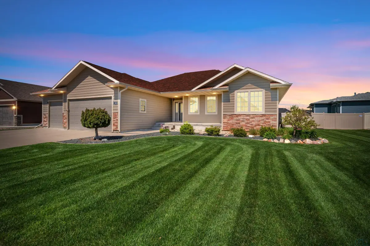 1505 Rockwell Trail, Vermillion, SD 57069 - #1
