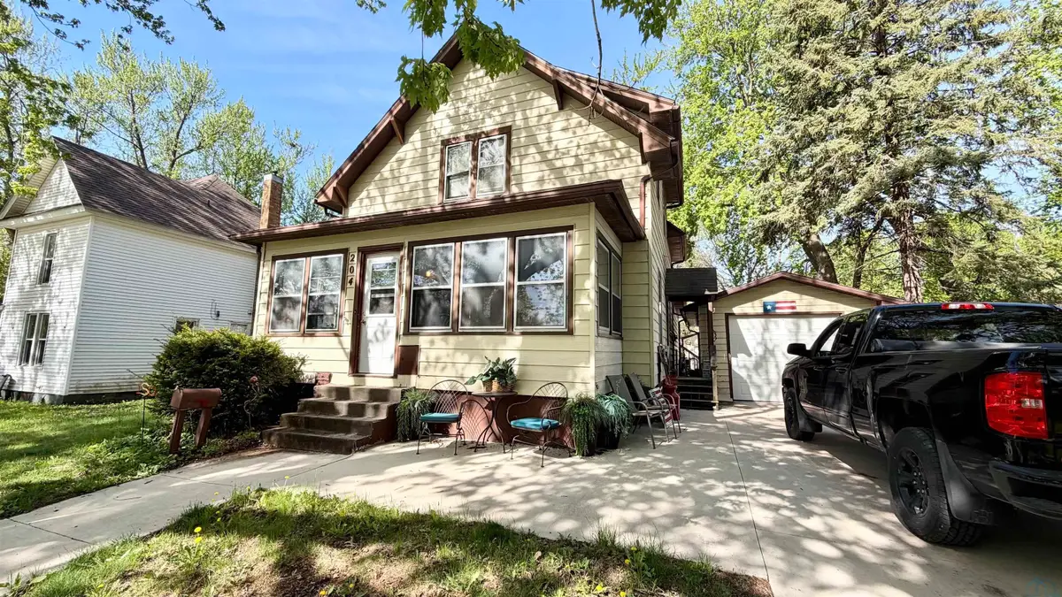 204 ONEIDA ST, Storm Lake, IA 50588 - #1